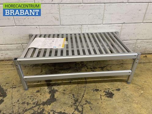 Saro Vast platform Alumnium roosters 95 x 47 x 33 cm Horeca, Zakelijke goederen, Horeca | Meubilair en Inrichting, Ophalen of Verzenden