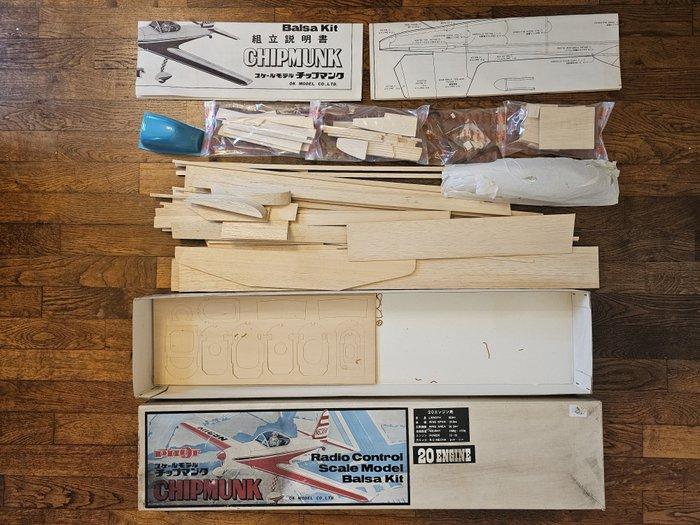 OK Model Co. Ltd Japan - Modelbouwdoos - CHIPMUNK Pilot, Hobby en Vrije tijd, Modelauto's | 1:5 tot 1:12