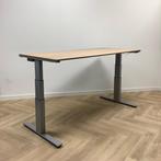Tweedehands Wini Winea Pro elektrisch zit-sta bureau, (bxd), Huis en Inrichting, Bureaus, In hoogte verstelbaar, Gebruikt, Stabureau