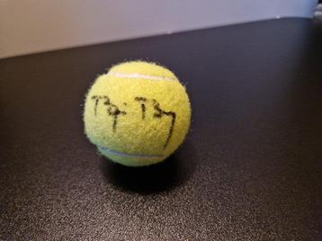 Bjorn Borg - Tennisbal beschikbaar voor biedingen