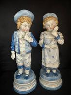 Beeldje - Pair of  Hungry Children (2) - Porselein, Antiek en Kunst
