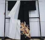 Prachtige zwart formeel kimono met borduursel, gelukkige