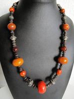 Hars, Metaal, Hout, koraal - Halsketting - Berberse Marokko