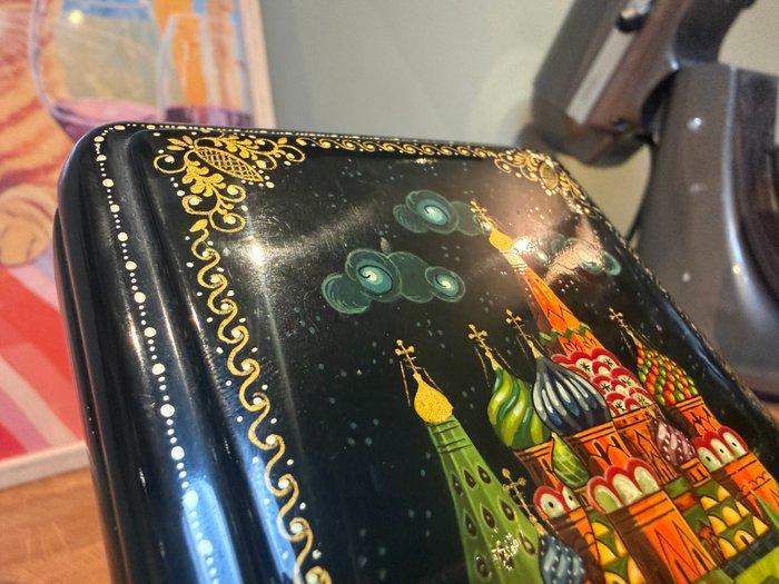 Palekh Lacquer Box – St. Basil’s Cathedral - Khanin /, Antiquités & Art, Curiosités & Brocante