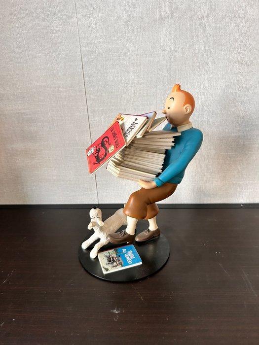 Tintin - Statue Moulinsart 46964 - Tintin lifting a pile of, Livres, BD | Comics