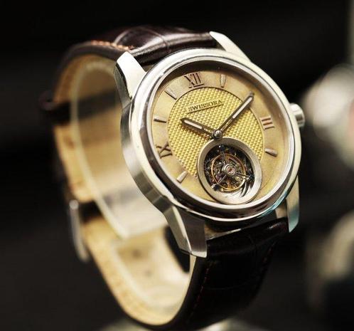 SWISSORA Engineering - Carousel Tourbillon - Zonder, Handtassen en Accessoires, Horloges | Heren