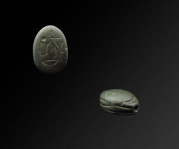 Oud-Egyptisch Groene Jaspis Scarabaal versierd met de