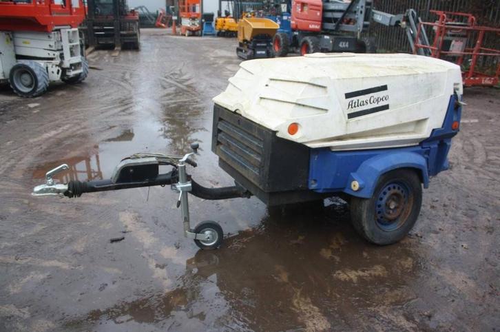 Veiling: Compressor Atlas Copco XAS 47 Diesel 2013, Articles professionnels, Machines & Construction | Pompes & Compresseurs, Enlèvement