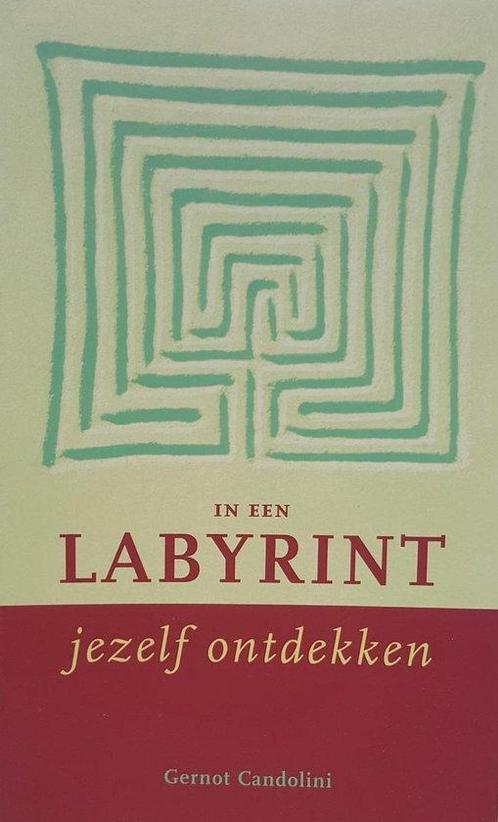 In Een Labyrinth Jezelf Ontdekken 9789025953058, Livres, Psychologie, Envoi
