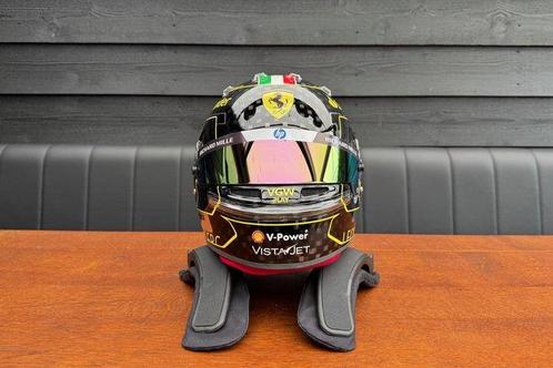 Ferrari - Charles Leclerc - 2024 - Replica helmet, Verzamelen, Automerken, Motoren en Formule 1