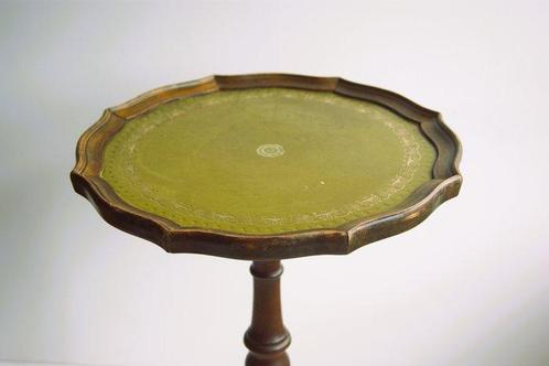 Bijzettafel - hard hout, Antiek en Kunst, Curiosa en Brocante