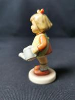 Beeldje - Vintage Hummel Goebel - Statuetta Natures Gift, Antiek en Kunst