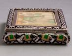 Zilveren box met handgeschilderde miniatuur schilderij -