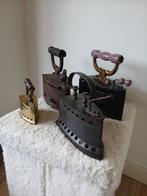 Strijkijzer (4) - Staal, Messing, Hout - antieke, Antiek en Kunst