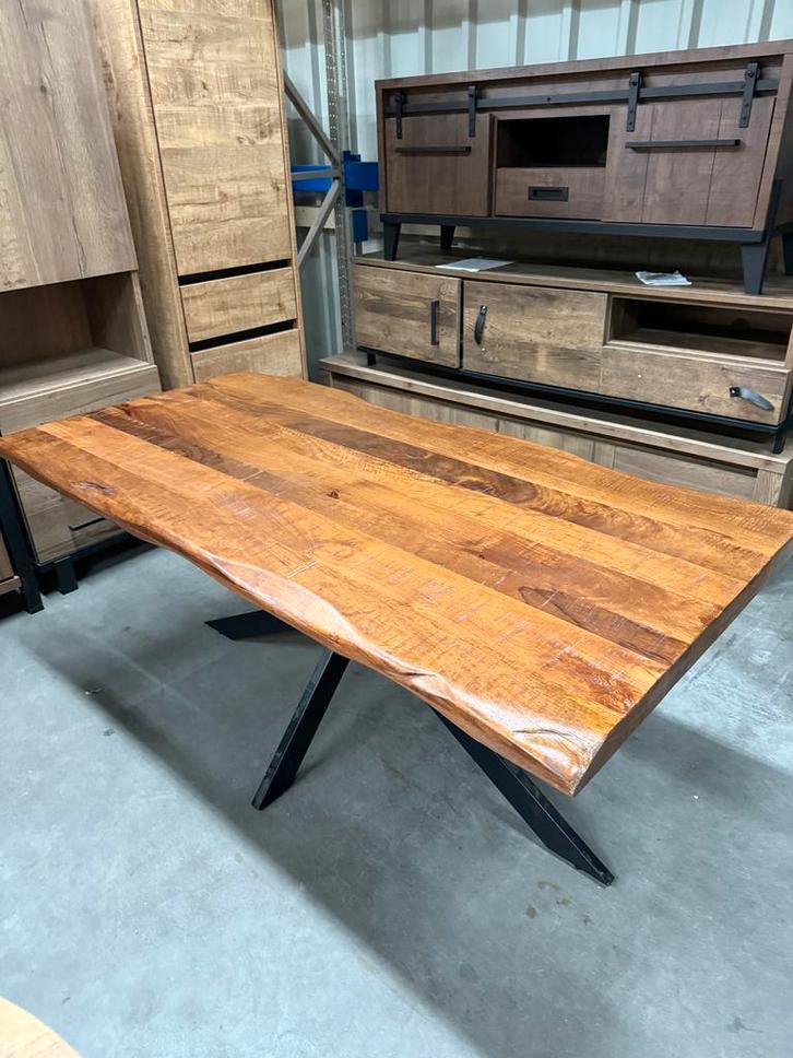 Boomstamtafel, acaciahout (nieuw, outlet), Maison & Meubles, Tables | Tables à manger