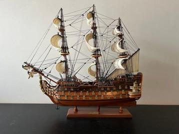 Maatvoering: 75 x 66 x 26 cm - Modelschip - Royal Louis War beschikbaar voor biedingen