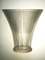 Cristallerie Lalique - René Lalique - Vase - Épisodes -