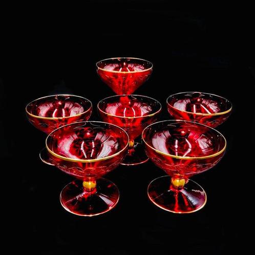 Bohemia - Moser Art Glass (attr) - Ruby Red & Gold Champagne, Antiquités & Art, Art | Objets design