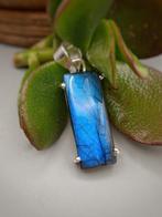 Pièce unique, bijou en argent 925 avec labradorite bleue de