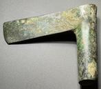 Âge du fer Bronze Tête de hache à socket exceptionnellement, Antiek en Kunst