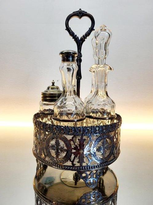 Ensemble de burettes - Laiton argenté - Set de cruet, Antiek en Kunst, Antiek | Meubels | Tafels