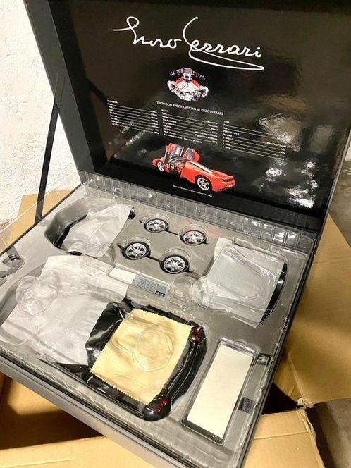 Tamiya 1:12 - Voiture de sport miniature - Ferrari Enzo -, Hobby en Vrije tijd, Modelauto's | 1:5 tot 1:12