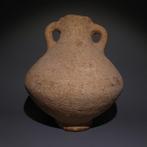 Bronstijd Terracotta Gietkan. 12 cm hoog.