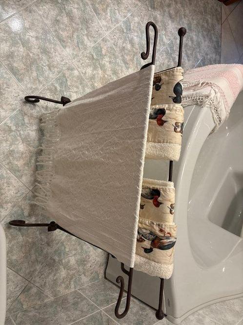 Antiek Toiletset - Smeedijzer - Handdoekhouder van, Antiek en Kunst, Curiosa en Brocante