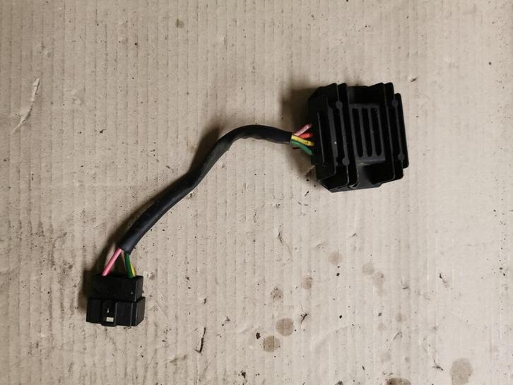 Sym X-pro / Orbit3 / 2020 / Spanningsregelaar, Fietsen en Brommers, Brommeronderdelen | Scooters, Overige typen, Overige merken