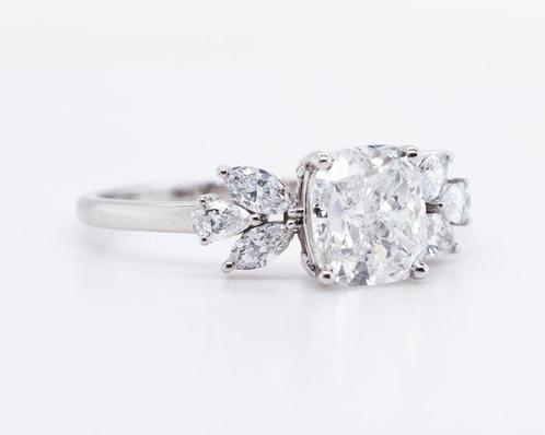 Zonder Minimumprijs - Ring Platina - 1.50ct. tw. Diamant, Handtassen en Accessoires, Ringen