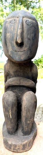 Voorouderfiguur meer Lake Sentani - West-Papoea (Zonder