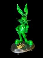 Fred Morgan - Sculture Bugs Bunny vert avec base et couronne