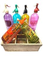 Fles (6) - Veiling van zes vintage sifons in houten doos
