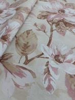 Meubelstof - 500 cm - 140 cm - Roze katoenen bloem