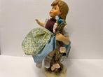 Hummel - Beeldje - Meisje in Boom met Vogel - Porselein, Antiek en Kunst