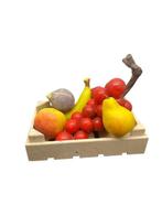 Figure - Cinq pièces de fruits en marbre avec une caisse en, Antiquités & Art