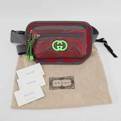 Gucci - GG Logo Red Grey Technical Crossbody Belt Bag - Sac, Handtassen en Accessoires, Tassen | Damestassen
