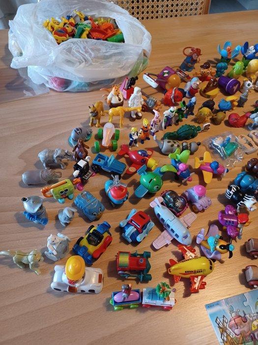 Kinder Ferrero - Figurine dœuf surprise 423 Sorpresine, Antiek en Kunst, Antiek | Speelgoed