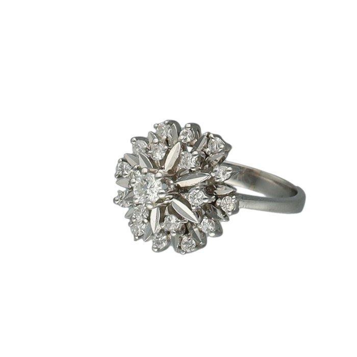 Ring - 18 karaat Witgoud - 0.74ct. tw. Diamant (Natuurlijk), Handtassen en Accessoires, Ringen