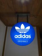 EYELEVEL - Luminoso adidas originals en muy buen estado