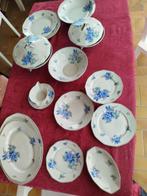 Limoges Salmon et Compagnie - Tafelservies voor 12 -