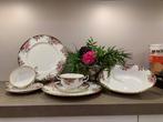 Royal Albert - Service de table (7) - porcelaine de Chine -, Antiek en Kunst, Antiek | Meubels | Tafels