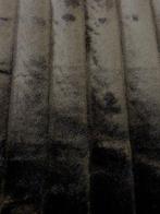 Splendide, solide et très doux petit manteau en peluche noir