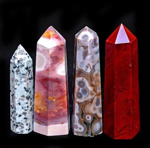 Een mooie selectie van verschillende jaspis punten - Hoogte:, Verzamelen, Mineralen en Fossielen