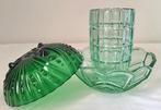 Trio van groene glazen objecten - Vase - Mets 2 bols en, Antiek en Kunst