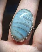 Magnifique bague artisanale en argent 925 avec agate bandée