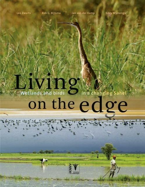 Living on the edge 9789050112802 Leo Zwarts, Boeken, Wetenschap, Zo goed als nieuw, Verzenden