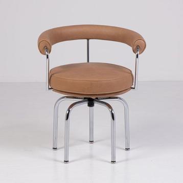 Cassina - Charlotte Perriand, Le Corbusier, Pierre Jeanneret