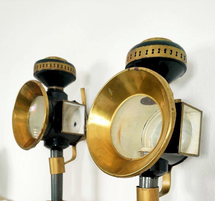 Lantaarn (2) - IJzer - koetslantaarns, Antiek en Kunst, Curiosa en Brocante