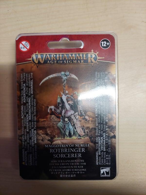 Maggotkin of Nurgle Rotbringer Sorcerer (Warhammer Age of, Hobby en Vrije tijd, Wargaming, Ophalen of Verzenden